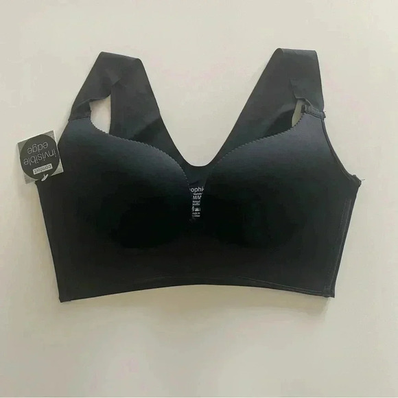 sophie b. Other - NWT Sophie b 2 comfort Invisible Edge pullover Bra